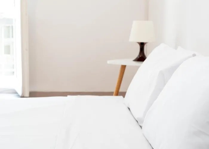 Beautiful Neo-Classic Apartment In Exarchia
