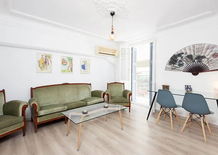 Beautiful Neo-Classic Apartment In Exarchia