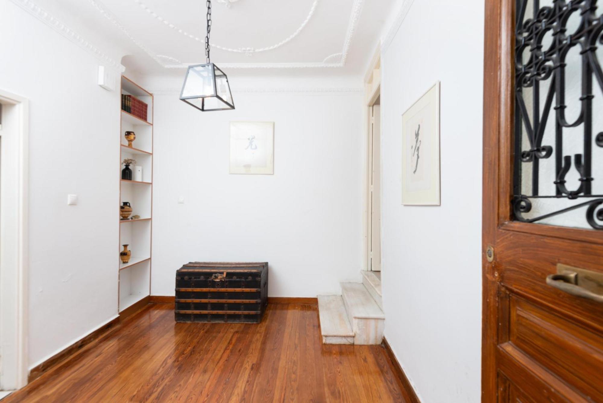 Apartment Beautiful Neo-classic In Exarchia
