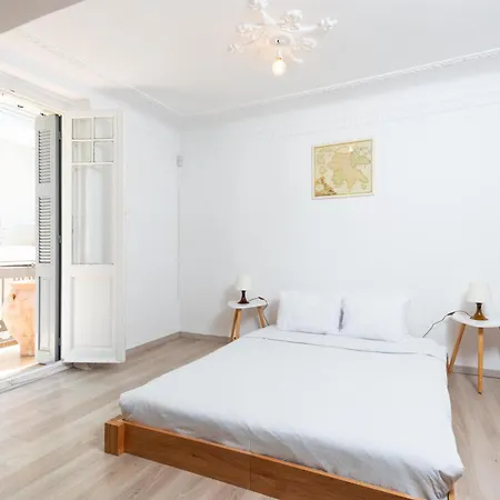 Beautiful Neo-Classic Apartment In Exarchia 雅典 Exterior photo